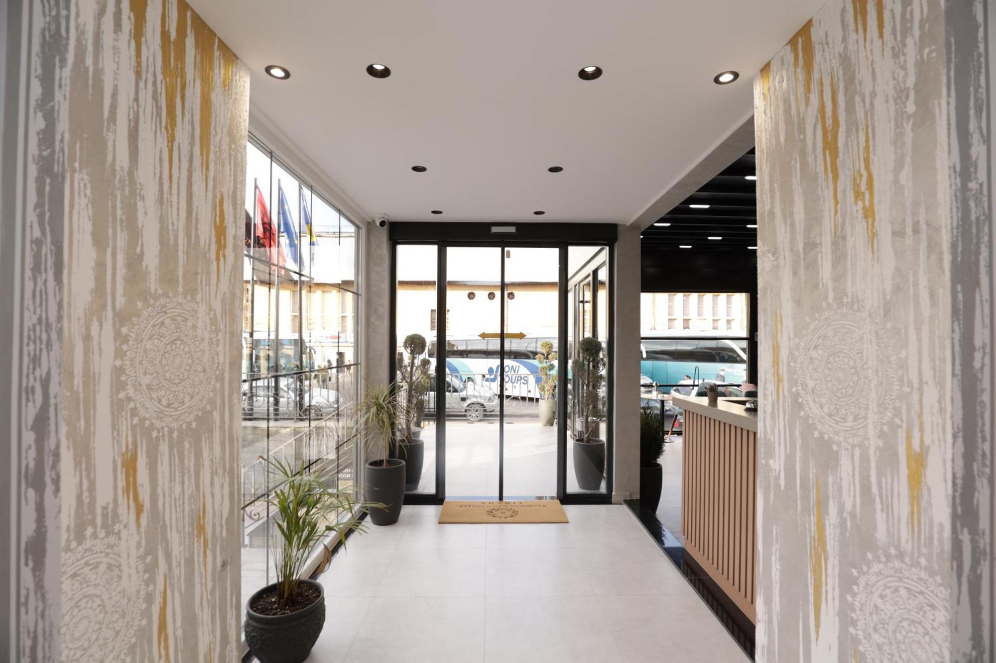 Residence Inn Hotel Tirana Bagian luar foto