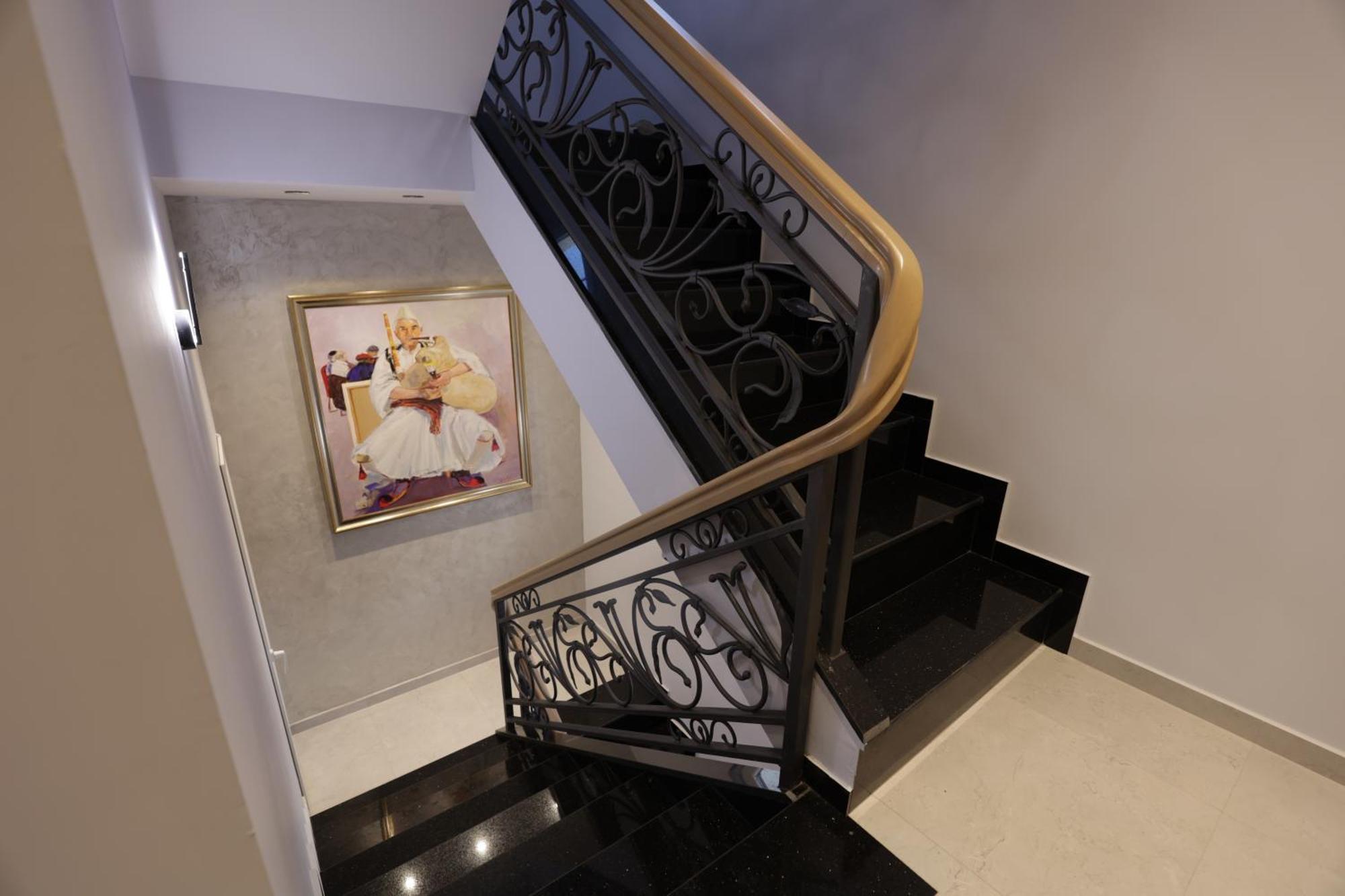 Residence Inn Hotel Tirana Bagian luar foto